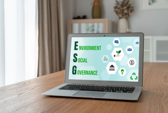 How could an EV Salary Sacrifice Scheme Help with my Environmental, Social, and Governance (ESG) Policy?