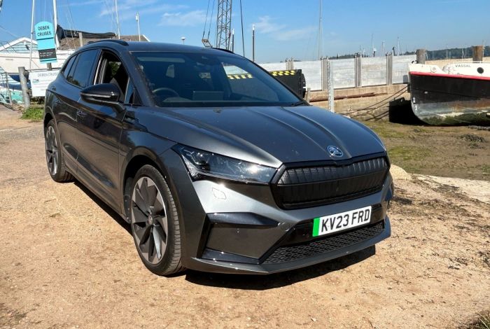 SKODA ENYAQ IV ESTATE Test Drive Review